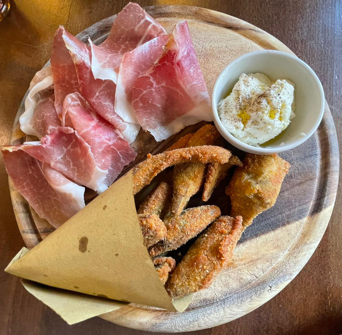 Carciofi fritti con prosciutto e stracchino - Trattoria Maga Magò - Firenze